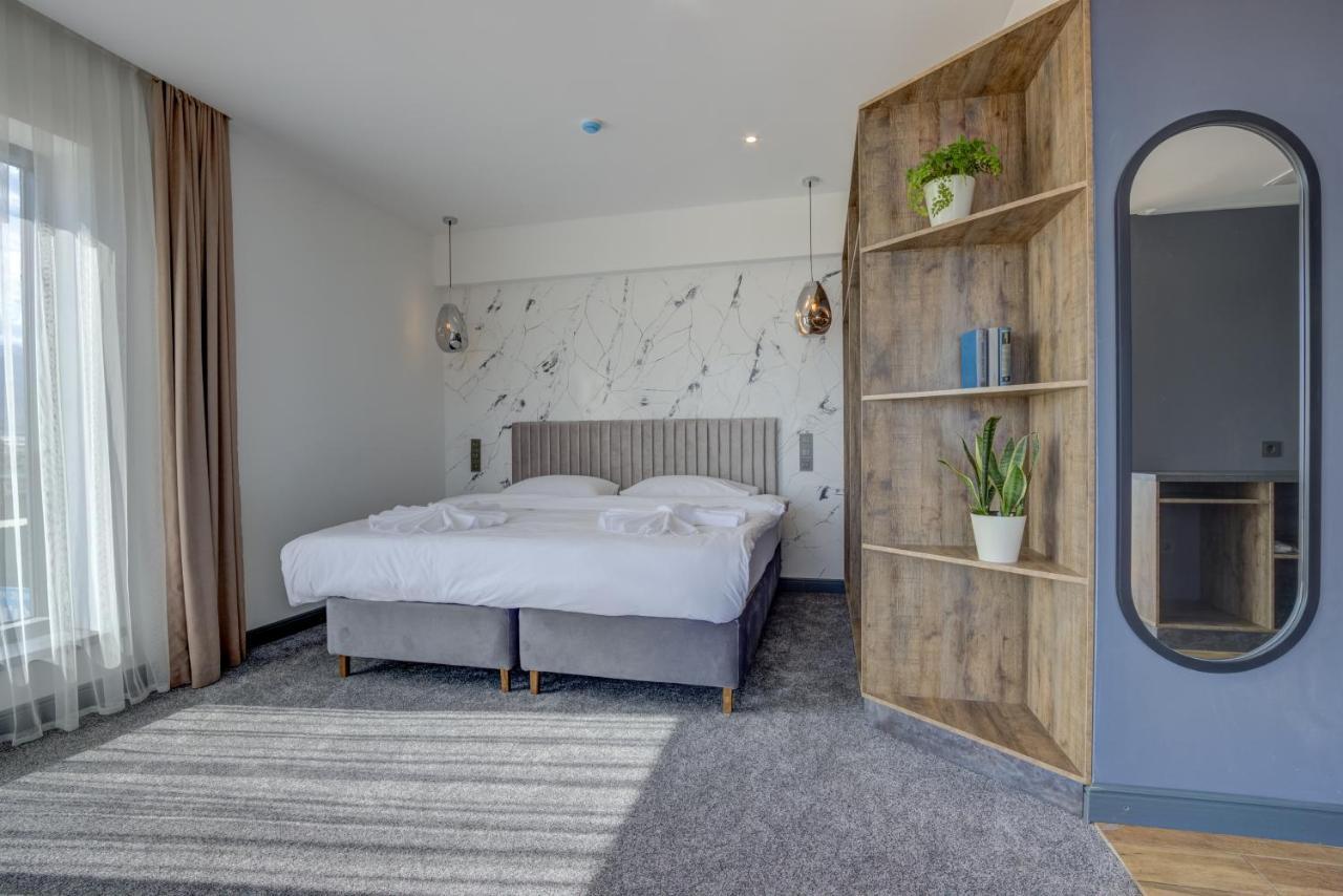 Olimp Hotel ボステリ エクステリア 写真